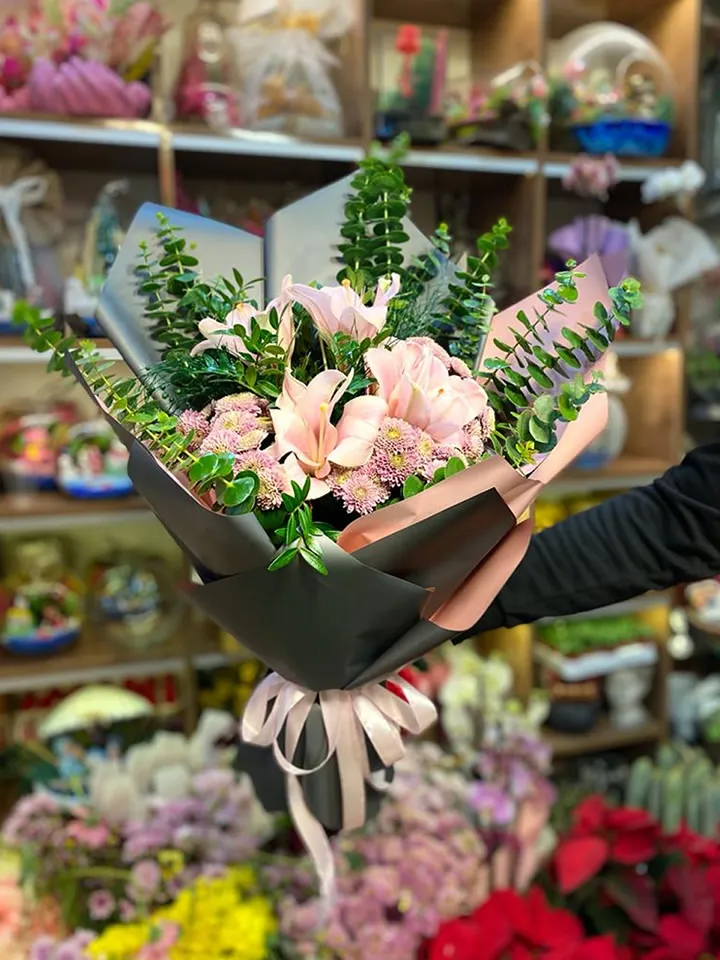 Pembe Lilyumlu Mevsim Buketi - Kütahya Elçin Çiçek