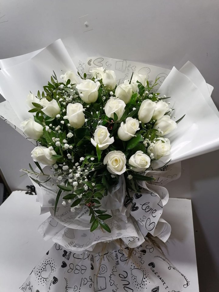 Beyaz Güzellik Gül Buketi