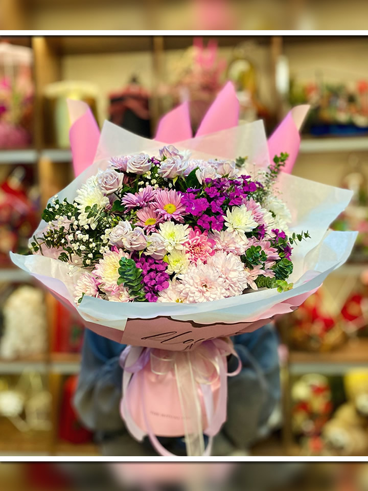 Baharın Güzelliği, Kütahya Elçin Çiçekçilik